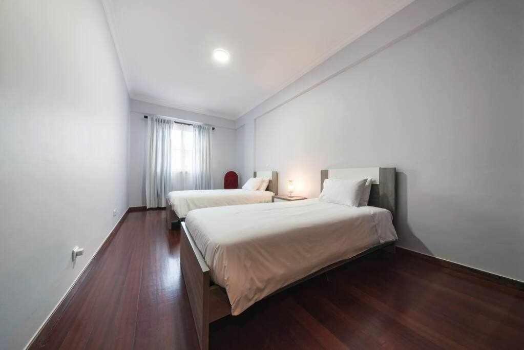 פונשל Alex Apartment מראה חיצוני תמונה
