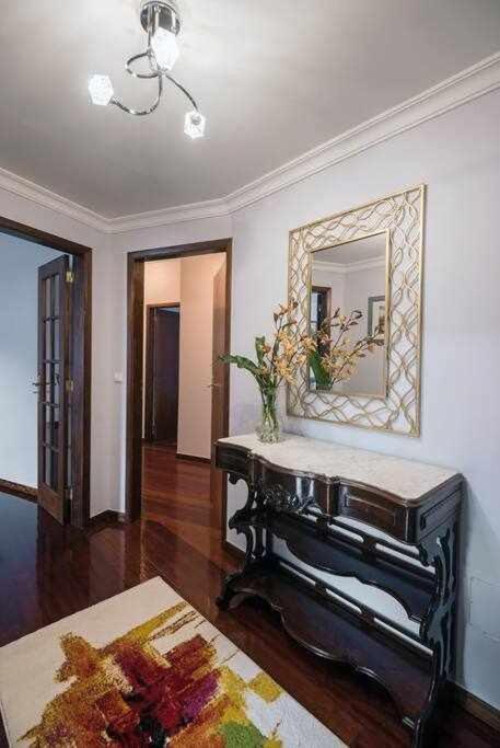 פונשל Alex Apartment מראה חיצוני תמונה