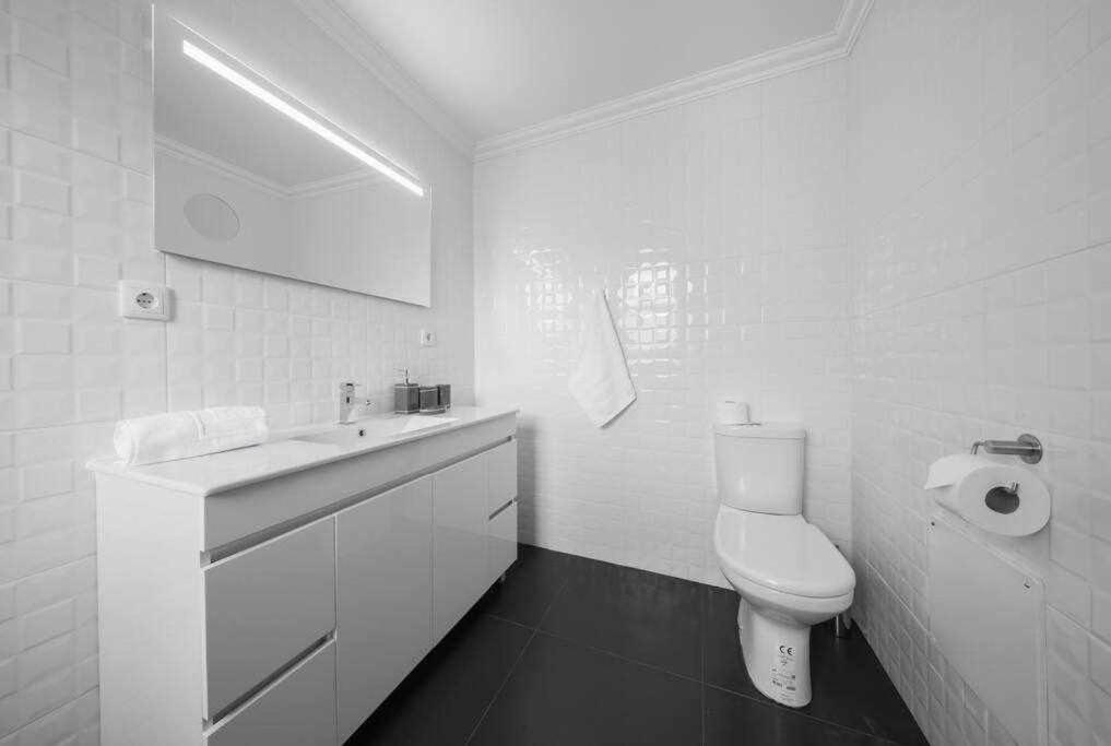 פונשל Alex Apartment מראה חיצוני תמונה