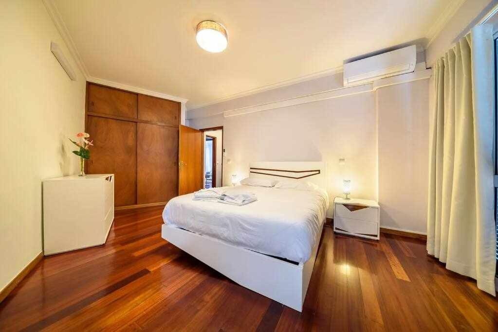 פונשל Alex Apartment מראה חיצוני תמונה