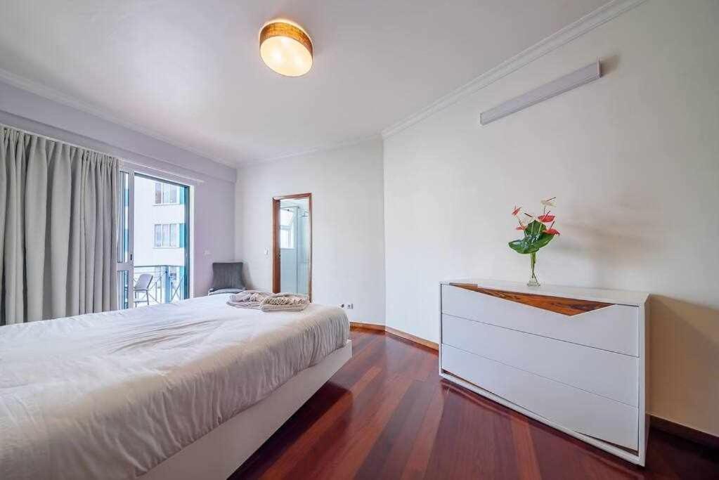 פונשל Alex Apartment מראה חיצוני תמונה