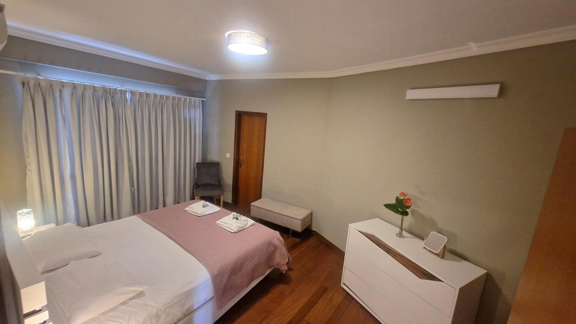 פונשל Alex Apartment מראה חיצוני תמונה